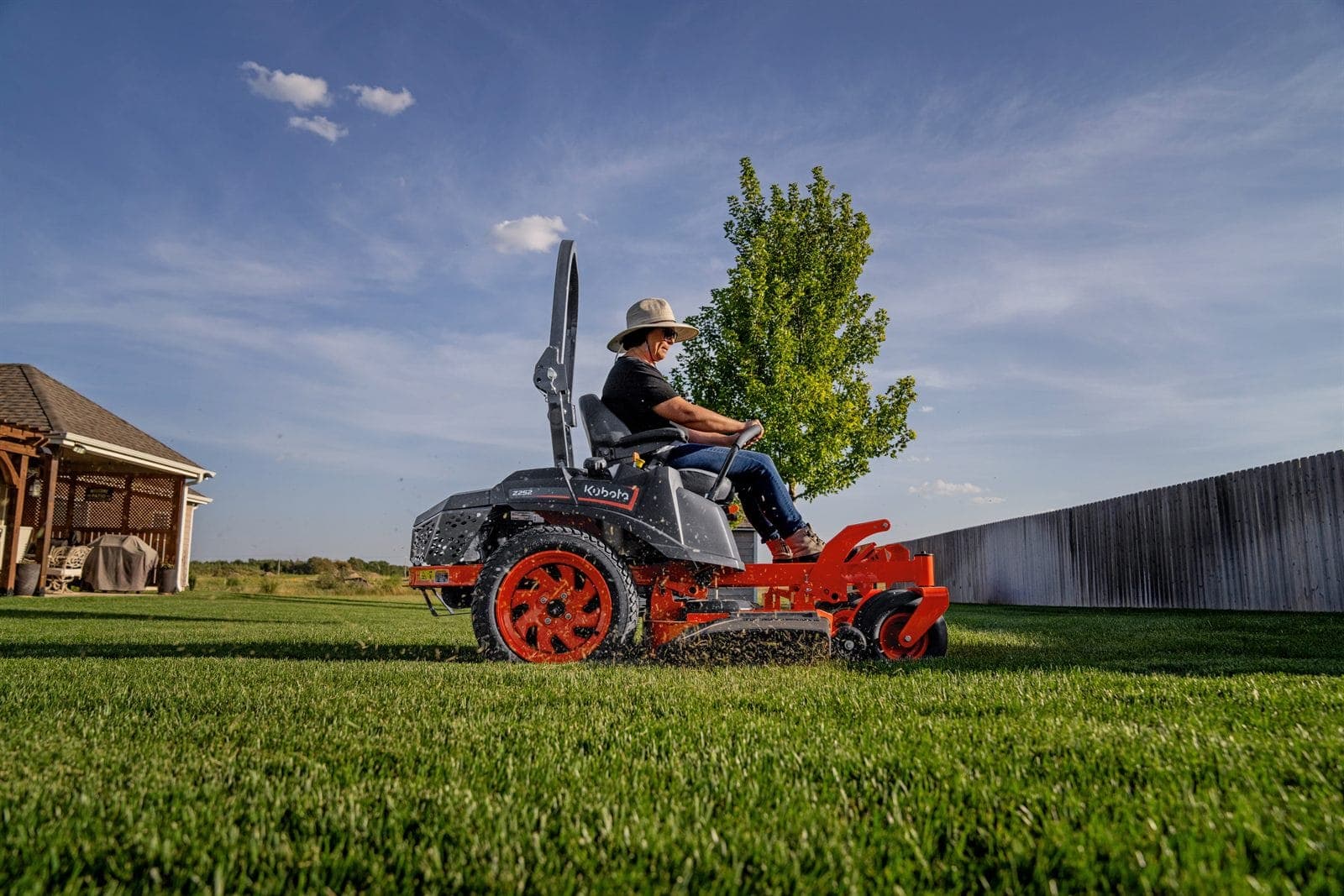 Kubota Mowers — Z200 Series