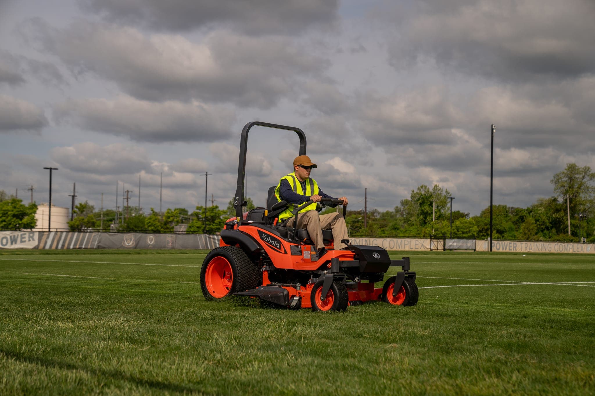 Kubota Mowers — ZD1600 Series